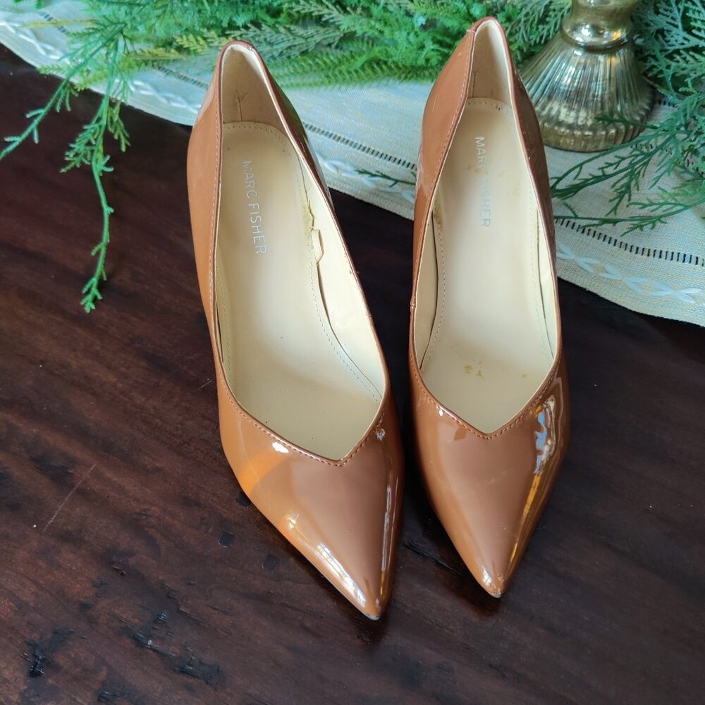 Marc Fisher Caitlin Women's Brown Pointed Toe Block Heel Pumps Sz 7 shoe